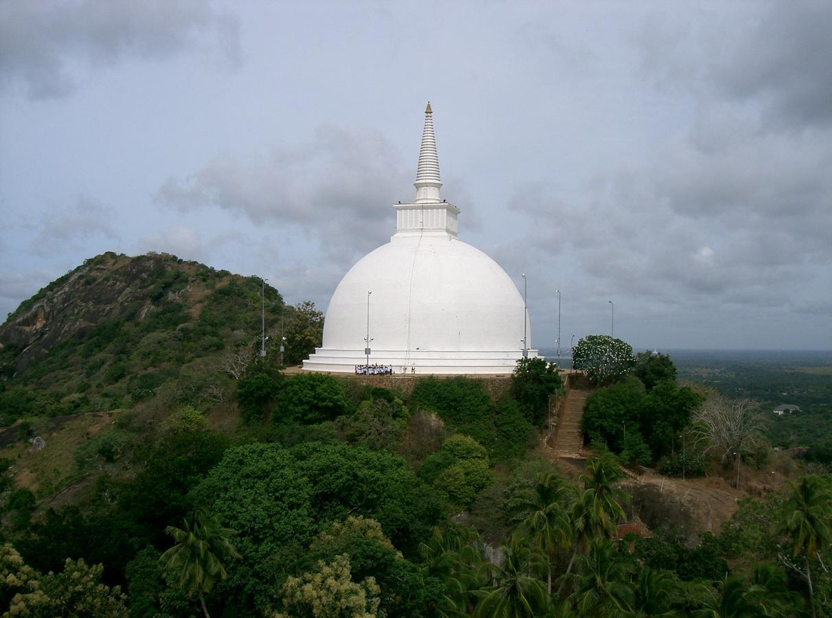 Miheen Hotel & Resort - Anuradhapura Mihintale Zewnętrze zdjęcie