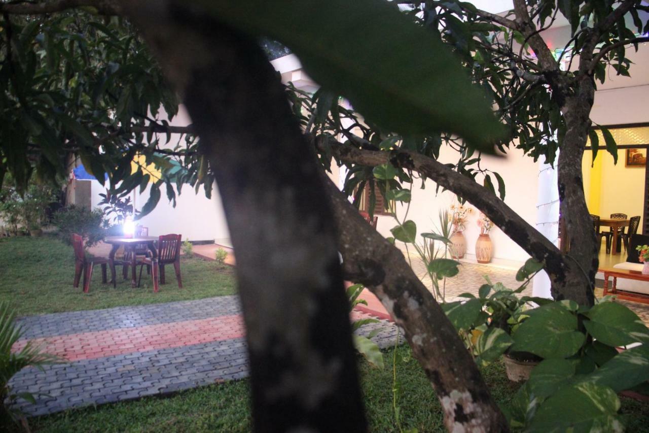 Miheen Hotel & Resort - Anuradhapura Mihintale Zewnętrze zdjęcie