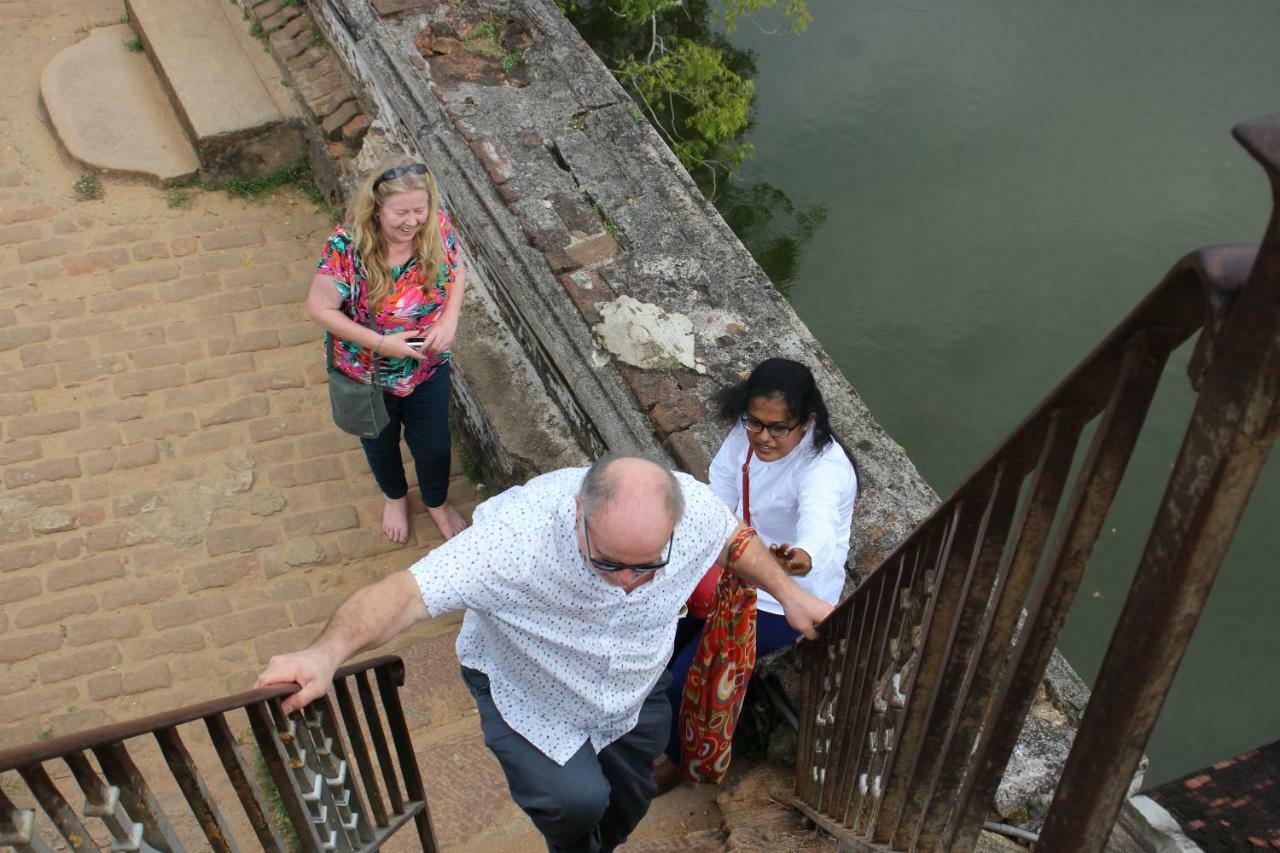 Miheen Hotel & Resort - Anuradhapura Mihintale Zewnętrze zdjęcie